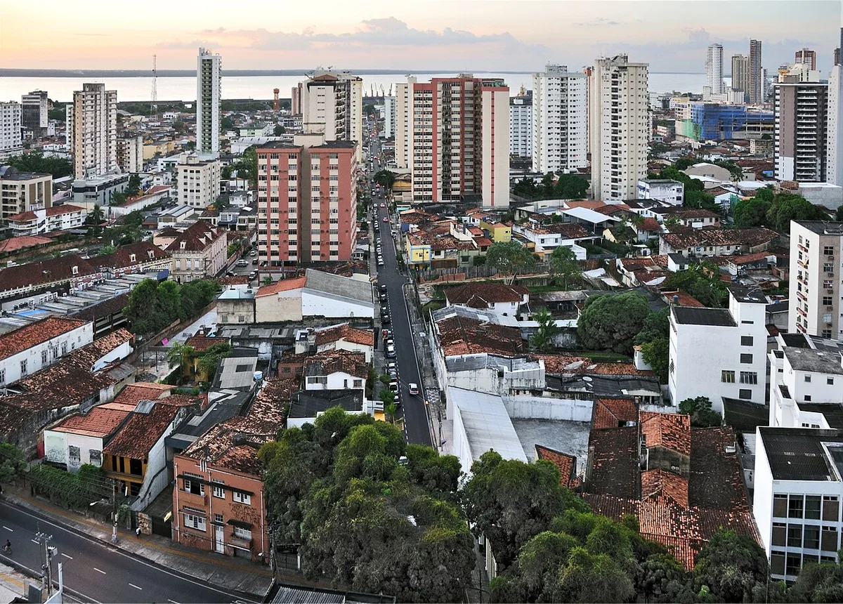 Vista de Belém a partir da avenida Nazaré, Pará